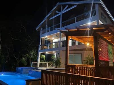 La Casa Miller at Luna Beach