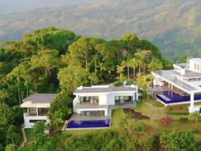 Caribbean Bliss Lot 32 – Own a piece of paradise on the beautiful island of Roatan!