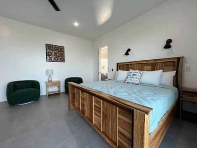 Gorgeous Tropical Estate Home in East End – Camp Bay Estates, Casa Blanca