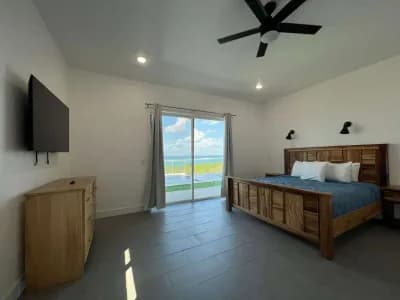 Gorgeous Tropical Estate Home in East End – Camp Bay Estates, Casa Blanca